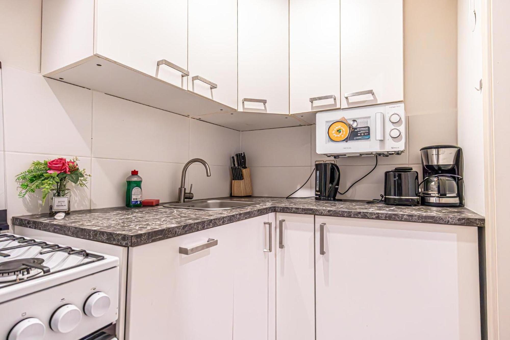 Desirable 2Br - Bookable For Longstays In Lockdown B Wien Eksteriør bilde